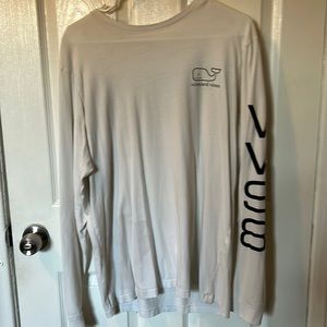 Long sleeve Vineyard Vines shirts. American flag logo.